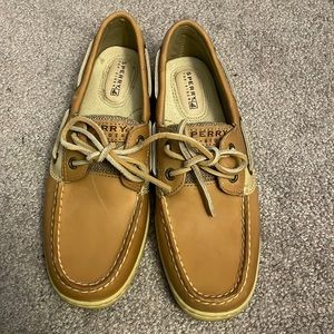 Brand new sperrys! Never have been worn